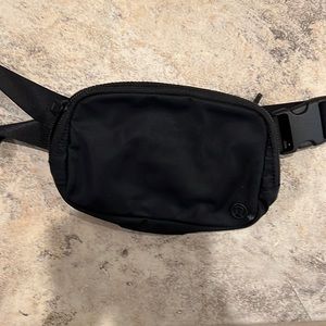 Lululemon belt bag
